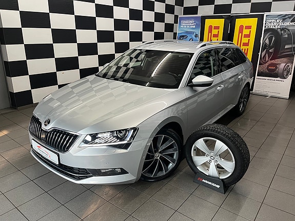 Skoda Superb 2 of 5