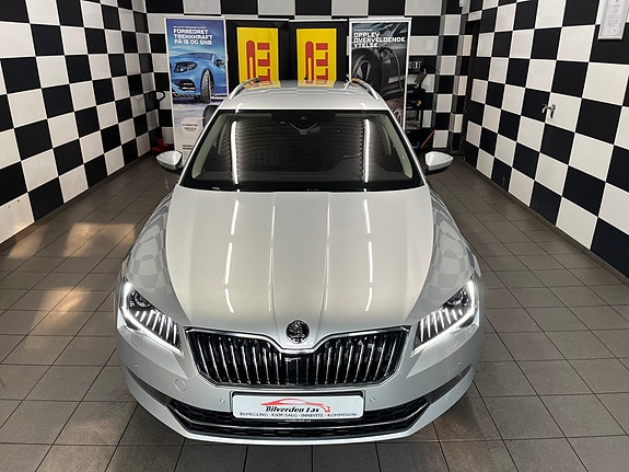 Skoda Superb 4 of 5