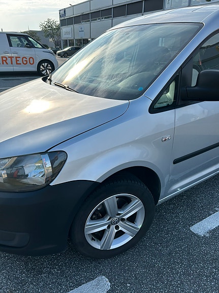 Volkswagen Caddy 5 of 5