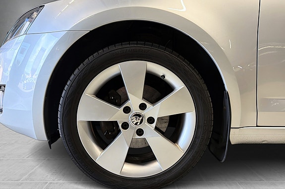 Skoda Octavia 4 of 5