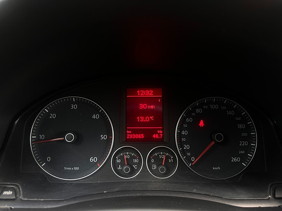 Volkswagen Golf Plus 19 of 26