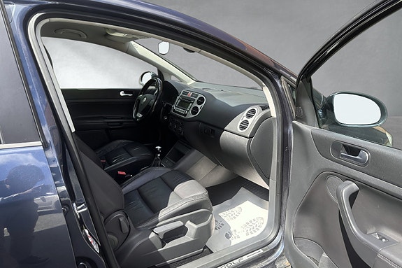 Volkswagen Golf Plus 12 of 26