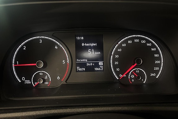 Volkswagen Caddy Maxi 10 of 28
