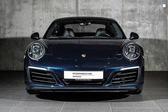 Porsche 911 2 of 5