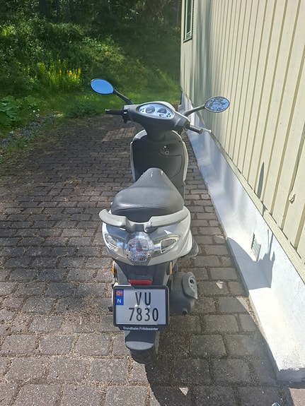 Piaggio Fly 50 3 of 5