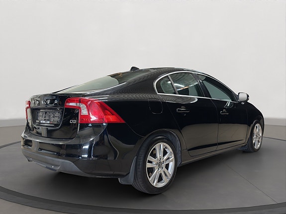 Volvo S60 5 of 5