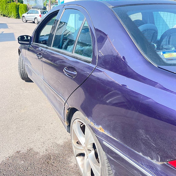 Mercedes-Benz C200 14 of 14