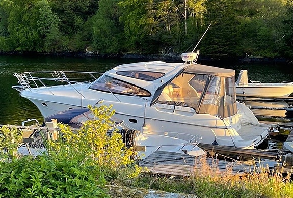 Jeanneau Prestige 34 Generator, ankervinsj akter og forut, baugtrøster 3 of 5