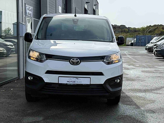 Toyota Proace City 2 of 5
