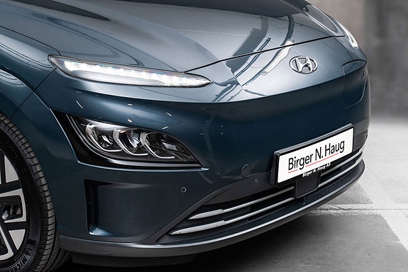 Hyundai Kona 2 of 5