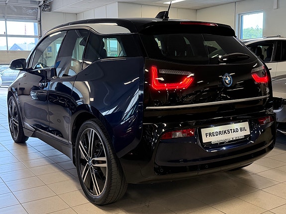 BMW i3 2 of 5