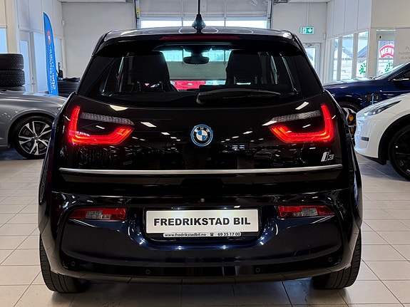 BMW i3 3 of 5