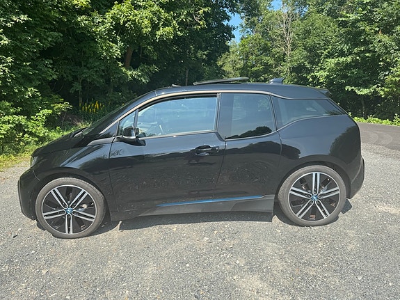BMW i3 2 of 4