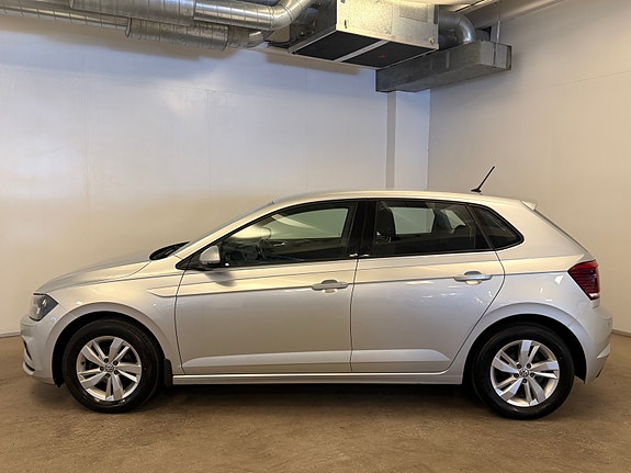 Volkswagen Polo 3 of 5