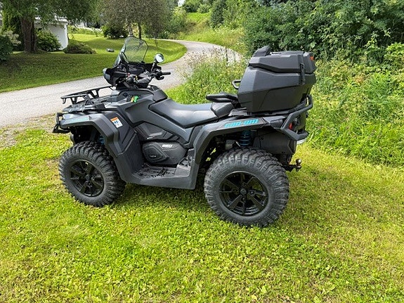Can-Am Outlander Max XT 650 T 2 of 9
