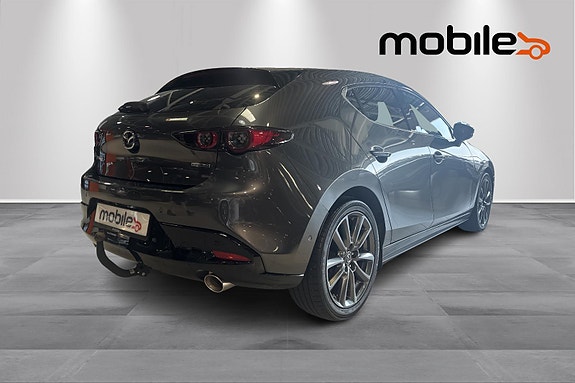 Mazda 3 3 of 5