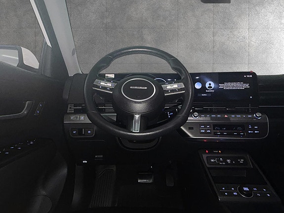 Hyundai Kona 14 of 21