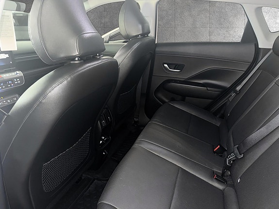 Hyundai Kona 12 of 21