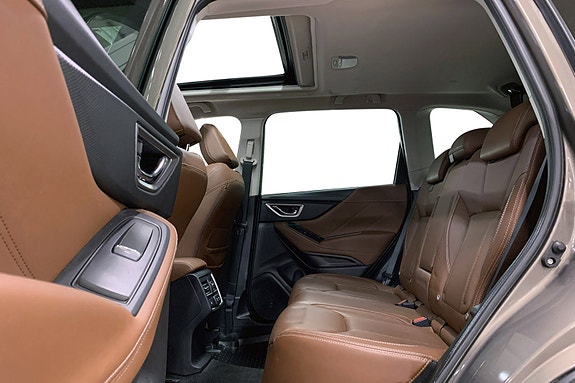 Subaru Forester 13 of 17