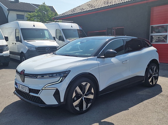 Renault Megane E-Tech 12 of 28