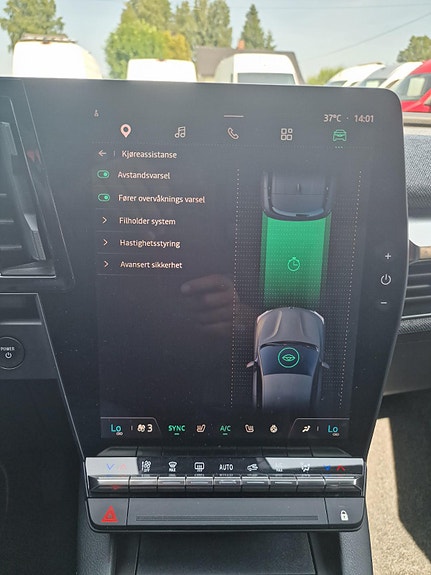 Renault Megane E-Tech 13 of 28