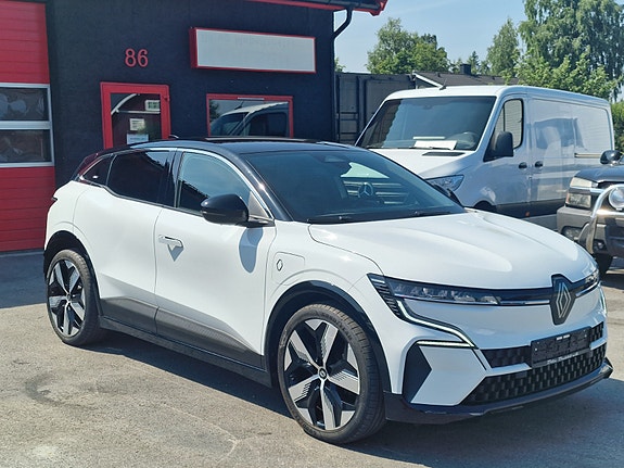 Renault Megane E-Tech 7 of 28