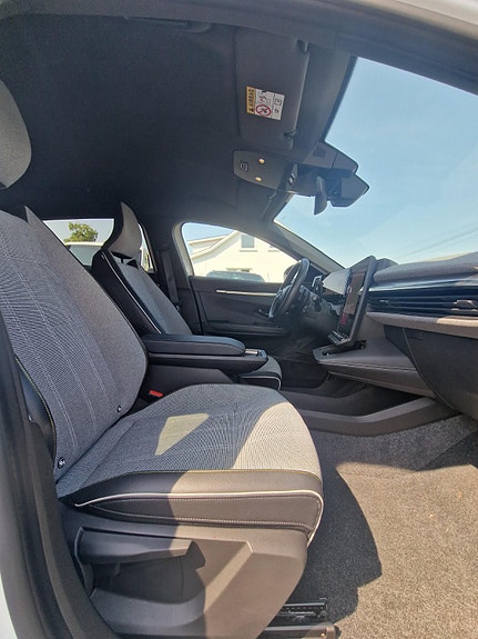 Renault Megane E-Tech 25 of 28