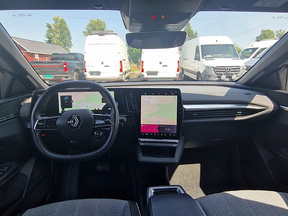 Renault Megane E-Tech 15 of 28