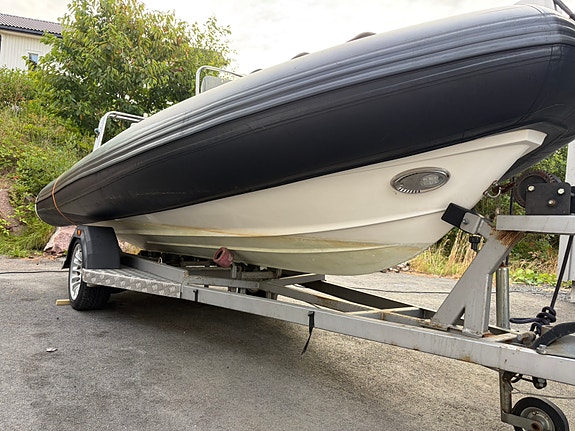 RIB 2016 modell med 60 hk Suzuki 14 of 18