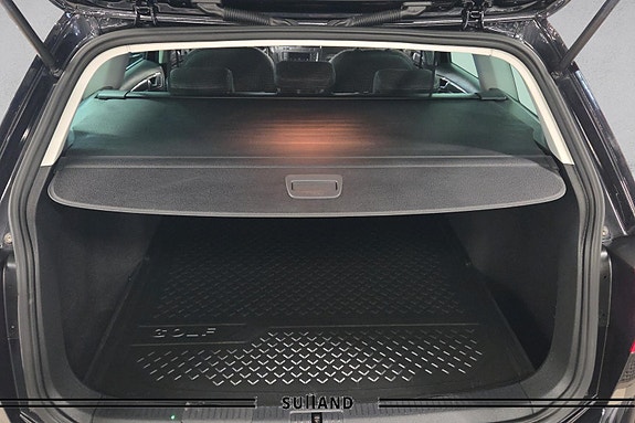 Volkswagen Golf Alltrack 21 of 30