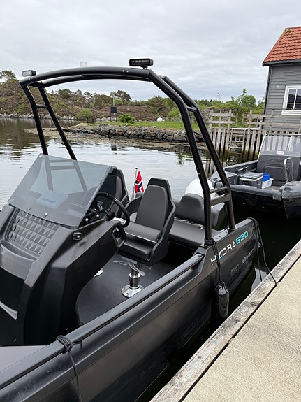 River 530 Hydra med Yamaha F90 V-Max 4 of 7