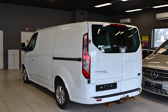 Ford Transit 3 of 5