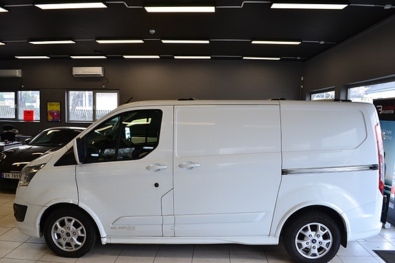 Ford Transit 2 of 5