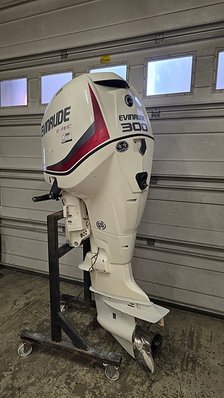 Evinrude Etec 300 2014 mod 2 of 8