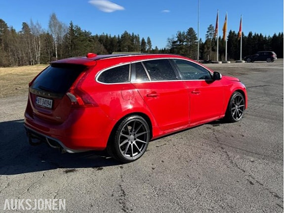 Volvo V60 5 of 5