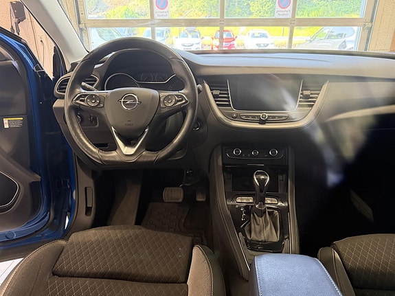 Opel Grandland X 12 of 22