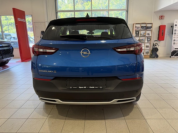 Opel Grandland X 4 of 5