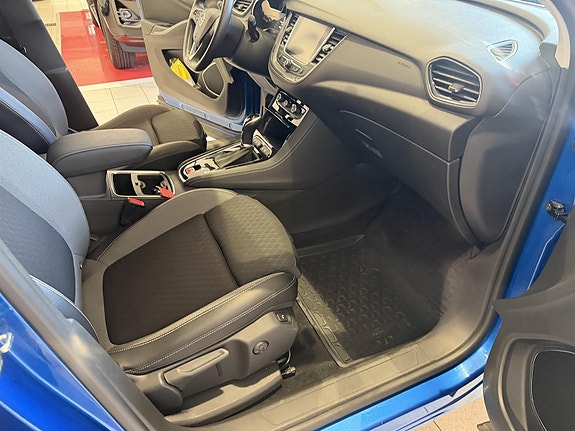 Opel Grandland X 11 of 22