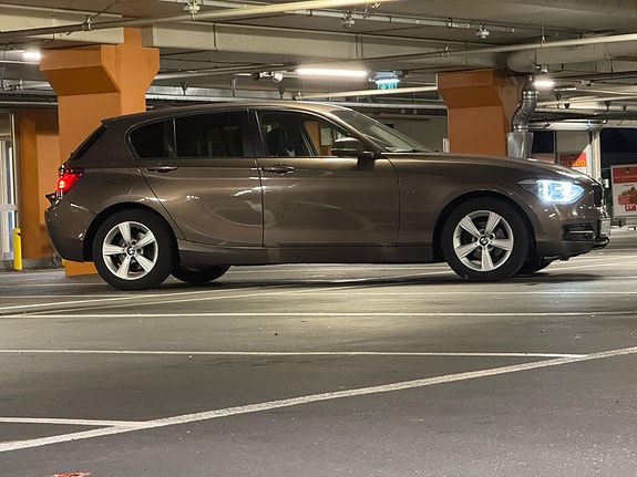 BMW 114d 4 of 30