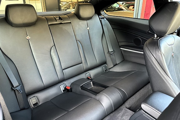 Alpina B4 13 of 30