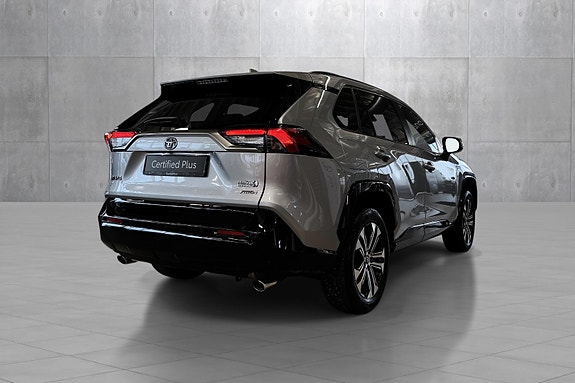 Toyota RAV4 Plug-in Hybrid 5 of 29