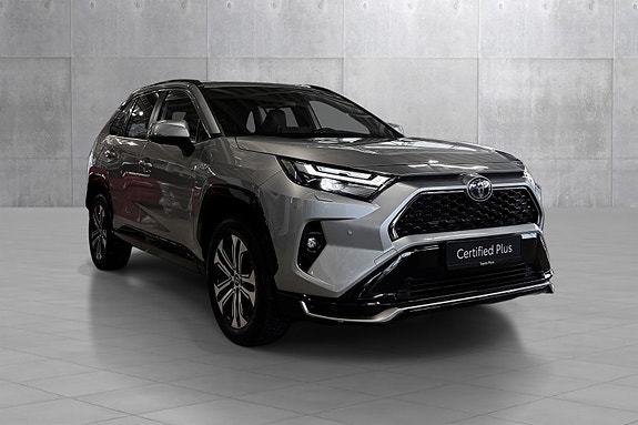 Toyota RAV4 Plug-in Hybrid 7 of 29