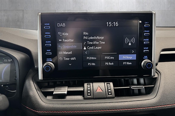 Toyota RAV4 Plug-in Hybrid 17 of 29