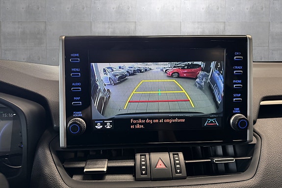 Toyota RAV4 Plug-in Hybrid 18 of 29