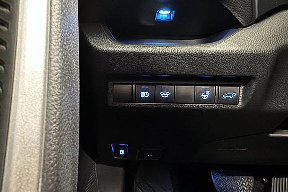 Toyota RAV4 Plug-in Hybrid 25 of 29