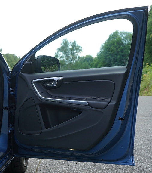Volvo V60 26 of 30