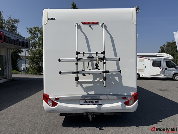 Hymer B680 STARLINE-V6-3,0L-MERCEDES-BAKHJULSTREKK-AUTOMAT-HYDRAULISKE STØTTEBEN-ALDE-MARKISE-SYKKELSTATIV++ 4 of 5