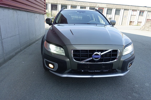 Volvo XC70 4 of 5