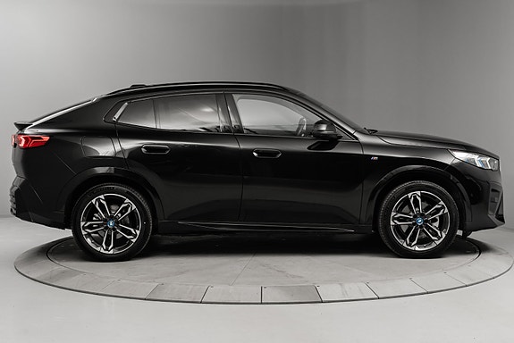 BMW iX2 5 of 5