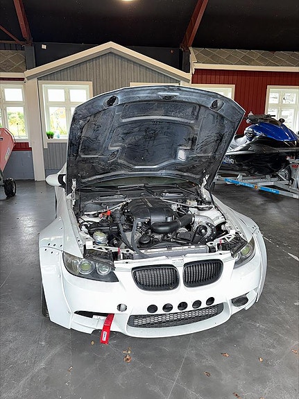 BMW M3 2 of 23